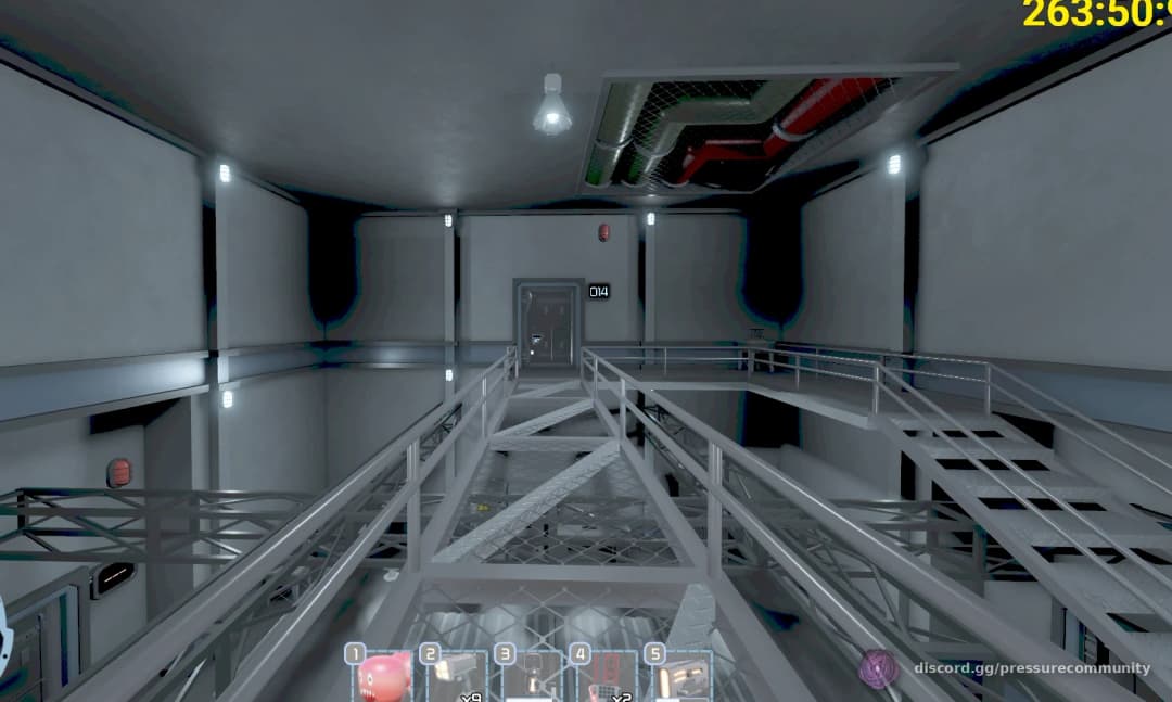 ServerCatwalkStraight